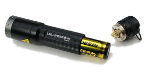 CR123A リチウム電池1本使用