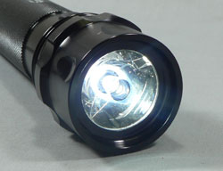 超高輝度LEDエミッタ Luxeon K2搭載 5Wの明るさ!