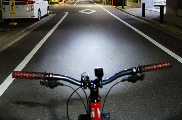 GENTOS (ジェントス) AX-002MG 単三電池3本使用 自転車用 LED GENTOS (ジェントス) AX-002MG 単三電池3本使用 自転車用 LED