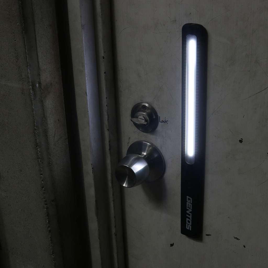 Gentos ジェントス Gz 704 Ganz ガンツ Cob Led搭載ワークライト 作業灯 激安価格販売 アカリセンター Gentos ジェントス Gz 704 Ganz ガンツ Cob Led搭載ワークライト 作業灯 激安価格販売 アカリセンター