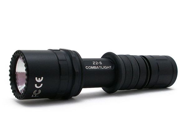 SUREFIRE(シュアファイア） Z2S LED コンバットライト ストロボ機能