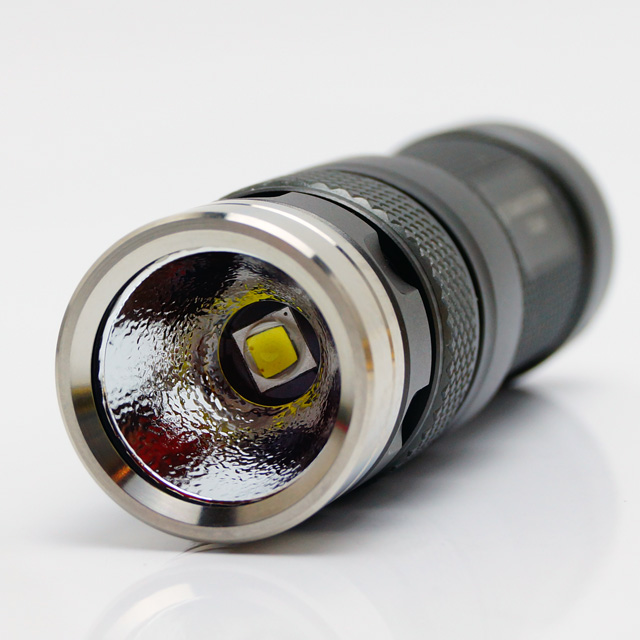 JETBEAM (ジェットビーム) RRT01 XM-L2 無段階調光 LEDコンパクトライト 激安価格販売：アカリセンター