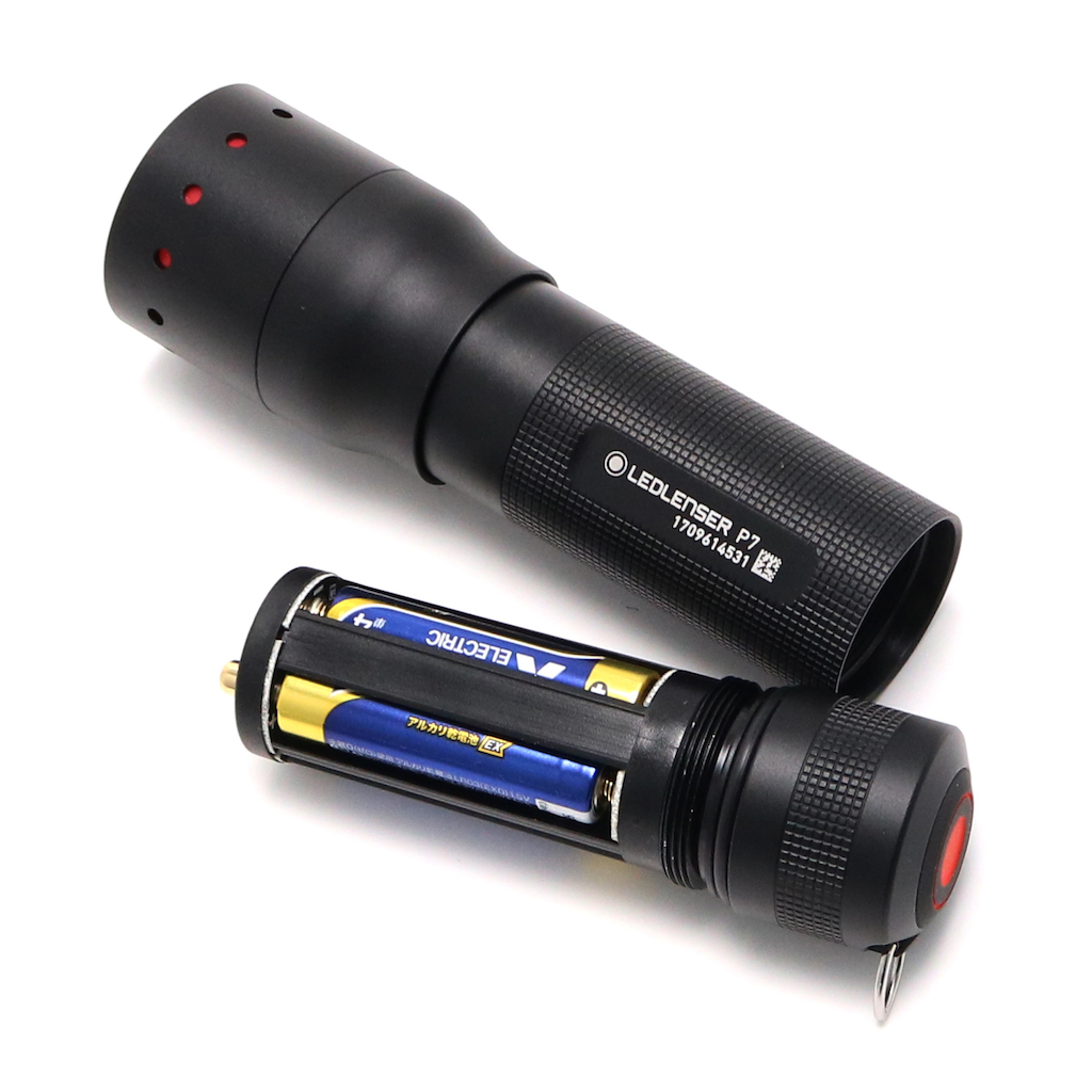 LED LENSER（レッドレンザー）P7 501046 (2018モデル) 単四電池×4本 モデル 激安価格販売：アカリセンター