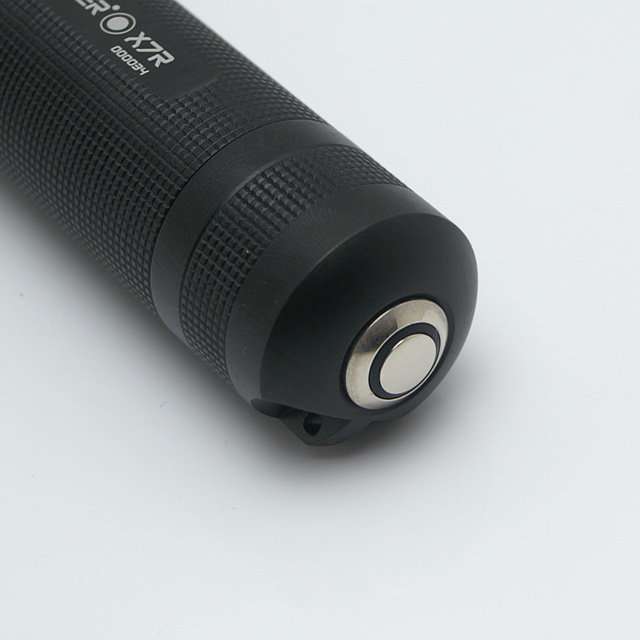 LED LENSER(レッドレンザー) OPT-8408R X7R 充電式LEDライト 激安価格 