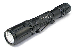 OLIGHT(オーライト) T25 Regular 単3 x 2本 LEDライト