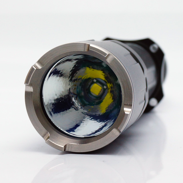 SUNWAYMAN (サンウェイマン) T20C T6 CR123A電池2本 LEDライト