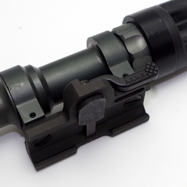 米軍払い下げ品 SUREFIRE (シュアファイア) M962 ARMSスルー 米軍払い下げ品 SUREFIRE (シュアファイア) M962 ARMSスルー