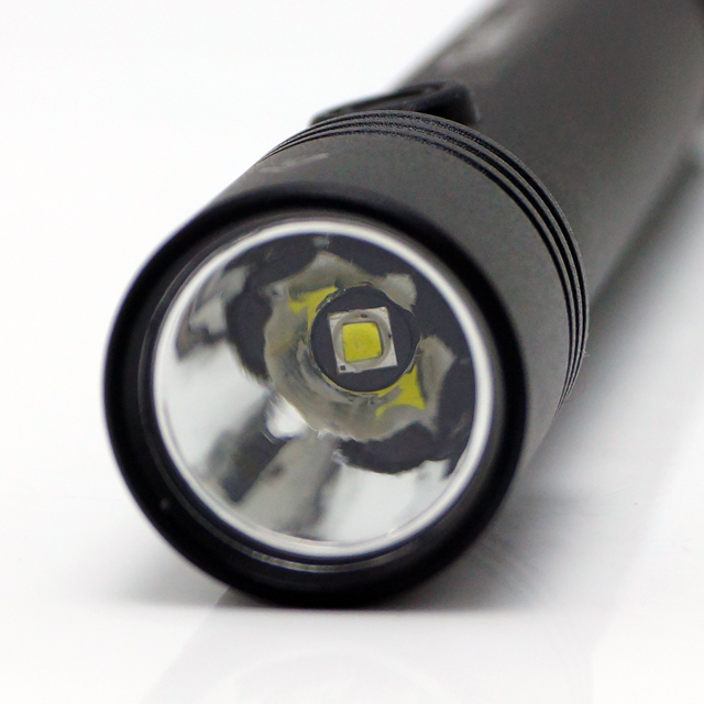 TAJIMA(タジマ) SENTA! LE-A201 単三電池2本使用 LEDハンディ TAJIMA(タジマ) SENTA! LE-A201 単三電池2本使用 LEDハンディ