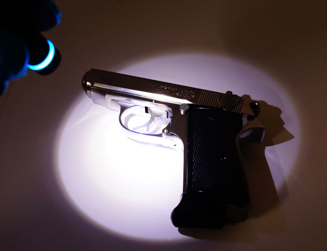 WALTHER (ワルサー) NL20 LR44使用 LED キーライト 激安価格販売