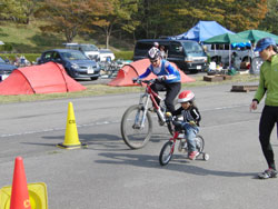 �Ƒ��݂�ȂŊy���߂܂��B