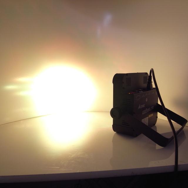 LEDパーライト プラグ付き三脚スタンドセット LED-7TC + AL-1052JBAC